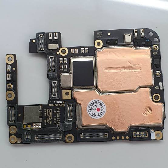 2024/08/1000000257.jpg Vivo V19 Motherboard Electronic Panel Circuits Unlocked Mainboard - Image 1