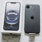 Apple iPhone 16e - 128 GB - Black (Unlocked)