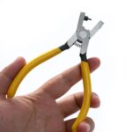 1Pcs Universal Hand Leather Strap Watch Band Belt Punching Tool Punch Pliers Leather Hole Punch Puncher Leathercraft (New)
