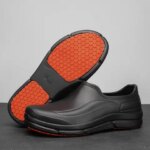 Non-Slip Wear-Resistant Low-Top Waterproof Kitchen Shoes for Men Casual Work Shoes Thick Sole Couples Holeless Shoe Zapatillas (New)