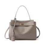 Large Capacity Womens Leather Handbag High-End Single Shoulder Crossbody Tote for Commuting (New)