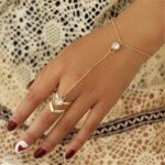 Punk Link Chain Rhinestone Set Ring Connected Bracelets Gold Color Metal Finger Ring Bracelet Hand Harness Fashion Jewelry Women (New)