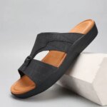 Fashion Mens Slippers 2025 New Leisure Slippers Summer Open Toe Sandals for Men Outdoor Non Slip Beach Slippers Designer Slides (New)