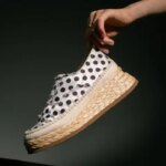 Retro Womens Shoes Exquisite Handmade Round Head Casual Shoes for Woman Fashion Chunky Sneakers Designer Shoes Zapatos De Mujer (New)