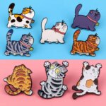 Cute cat brooch badge clothing backpack accessories brooch drip oil alloy chest badge cross-border foreign trade hot selling (New)