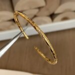 Light luxury new in antique gold craftsm creative snake bracelet for women glossy diamond inlaid bangles adjustable jewelry (New)