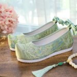 2026 Womens Green Phoenix Pattern Hanfu Shoes Chinese Style Flat Shoes for Women Summer Breathable Casual Q-251 (New)