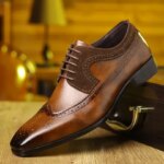 British Leather Carved Brogue Shoes for Men Designer Soft Sole Big Size Mens Shoes Fashion Platform Business Male Dress Shoe (New)