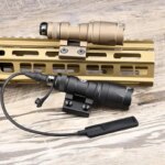 WADSN Tactical M300 M300A SF Surefire Flashlight Mini Scout Light 500lumens Airsoft Hunting Lamp Fit MLOK KEYMOD Rail System (New)