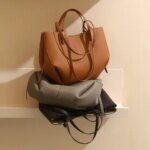2026 genuine leather womens tote bag high-quality large shoulder bag casual commuting handbag mother and child bag (New)