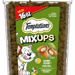 Temptations MixUps Crunchy and Soft Cat Treats Catnip Fever 16 oz Chicken catnip &amp cheese flavor crunchy outside so (New)