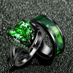 Fashion Couple Rings Romantic Women Heart Green Rhinestones Zircon Ring Men Stainless Steel (New)
