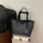 Vintage Ladies Tote Bag Large Capacity Fashion Elegant Handbag Classic Underarm Bag Womens (New)