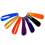 1 2 Length 16cm Short Handle Shoe Horns Plastics Shoehorn Home use Shoe Spatula Portability (New)