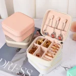 Mini Jewelry Storage Box Portable Family Travel Earrings Necklace Storage Box Female Ring (New)