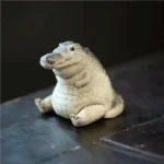 1 Boutique Tea Pet Small Crocodile Tea Pet Ornament Handmade Tea Ceremony Tea (New)