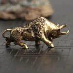Brass Lucky Bullfighting Statue Home Decoration Ornaments Copper Animal Miniature Figurine Bring Wealth (New)