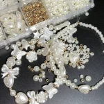 800 White Mixed Acrylic Pearl Polished Loose Beads Set Elegant for DIY Jewelry (New)