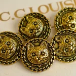 8 Vintage Cat Hand Sewn Buttons, Decorative Buttons, Suitable for Bags, Clothing, Coats, Suits, (New)
