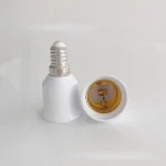 E14 to E27 Lamp Holder Converter, Fireproof Socket Base Converters, 220V Light Bulb (New)