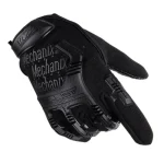 a pairSeals Full Finger Protective Gloves Male Training Fighting Outdoor Bicycle Riding Camouflage (New)