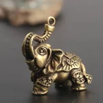 Retro Brass Auspicious Elephant Ornaments Keychain Metal Animal Keychain (New)