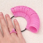 1 Plastic Jewellery Measuring Ring Tool Ring Finger Gauges Sizer Meter Hand Loop (New)